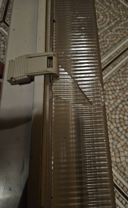 Lampa jarzeniowa długa