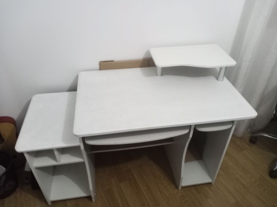 Secretária para escritório