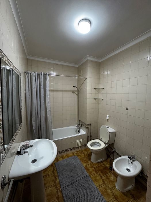 Quartos para Alugar / T3