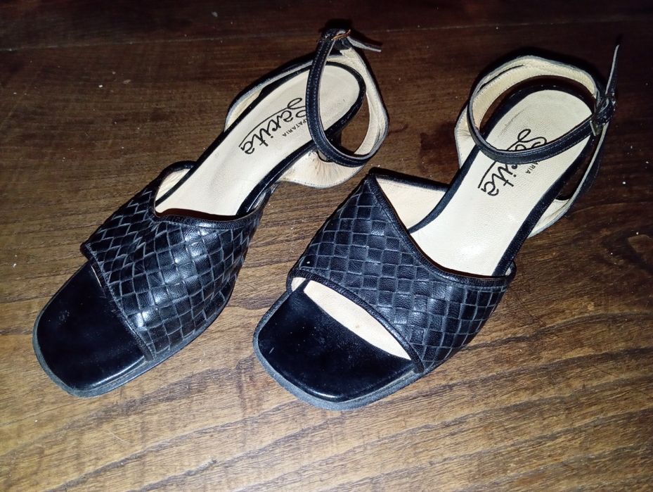 Sandálias Couro Salto Azul Escuro Vintage - Sarita