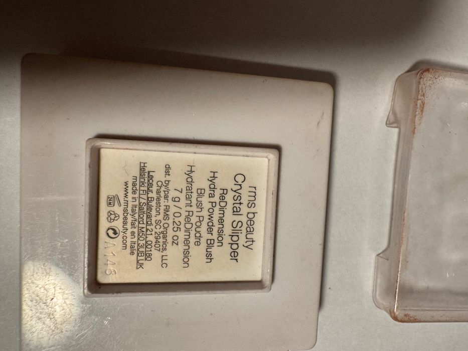 Róż blush RMS beauty