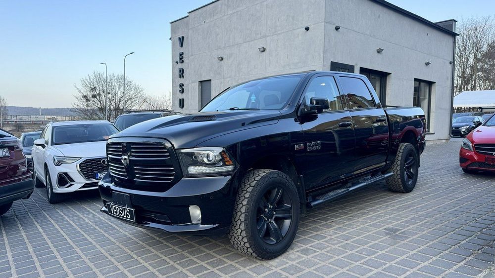 Dodge RAM RAM 2018 SPORT 5.7HEMI Kam cofania Wentyle Szyber Alpine Grzana kierow