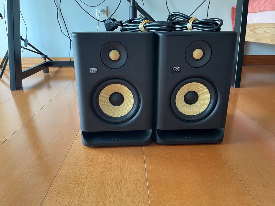 Colunas KRK RP5 G4 ROKIT