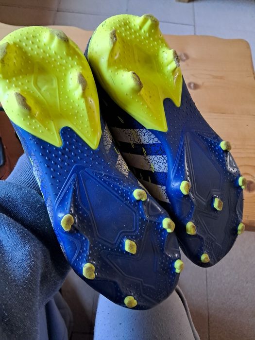Chuteira adidas Predator Freak