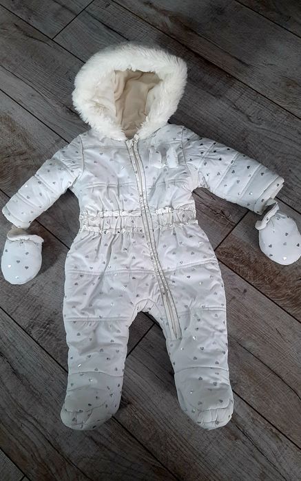 Комбінезон на дівчинку