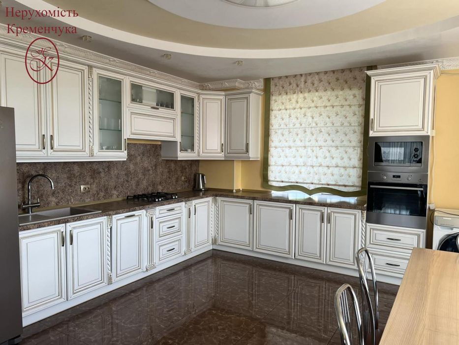 Продам будинок неподалік міста!