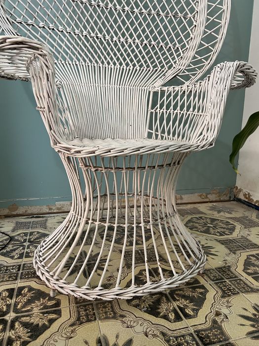 Cadeira pavao branca