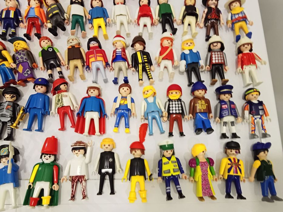 Продам фигурки багги  playmobil новие