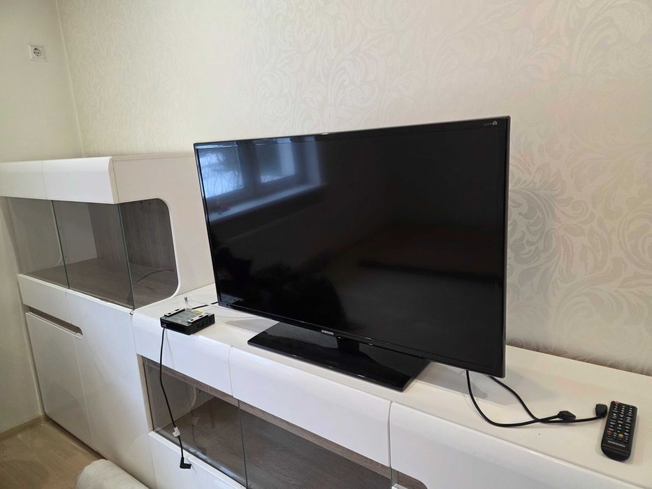 Телевізор LED SAMSUNG  UE-40EH6037K