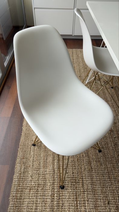 Mesa de jantar/cozinha/escritório branca de design