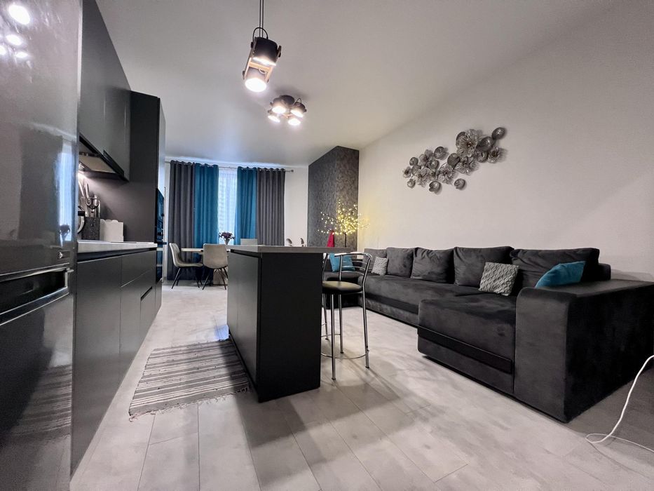 Продам 3 кімн з ремонтом ЖК Одіссей (010-070)