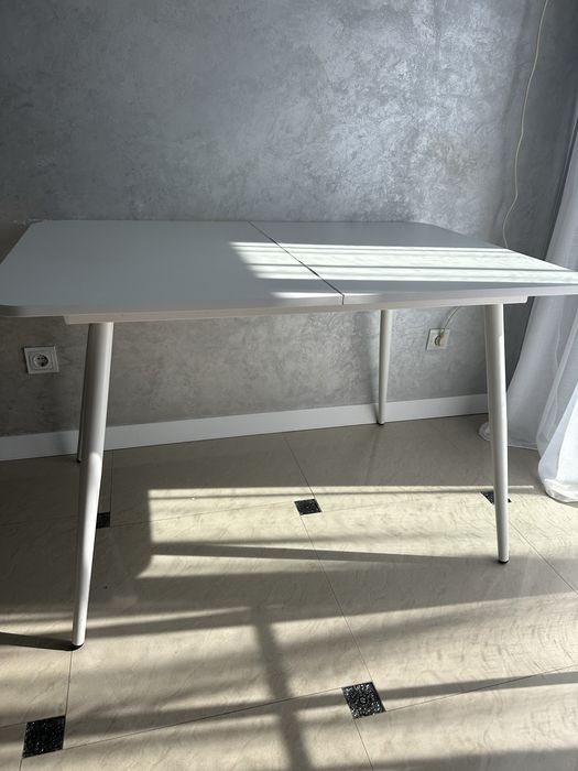 Стіл розкладний кухонний