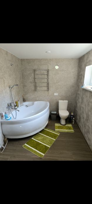 Будинок подобово, правий берег