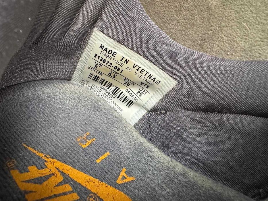 кросівки Nike модель 313672-081 розмір 39