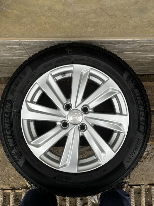 Колеса 4x100 r15 від hyundai легке б/у +нова резина