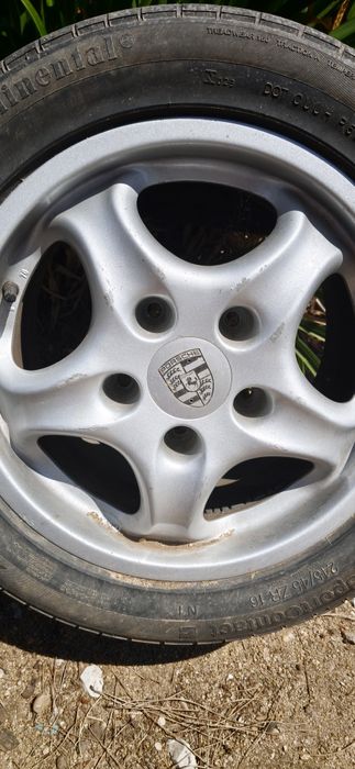 Jantes Porsche Originais 16" + 4 Pneus Continental – 850 € (negociável)
