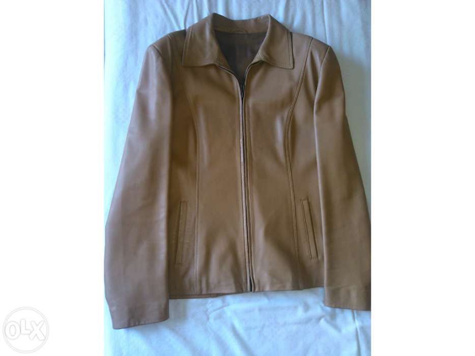 casaco cabedal cor mel, como novo.