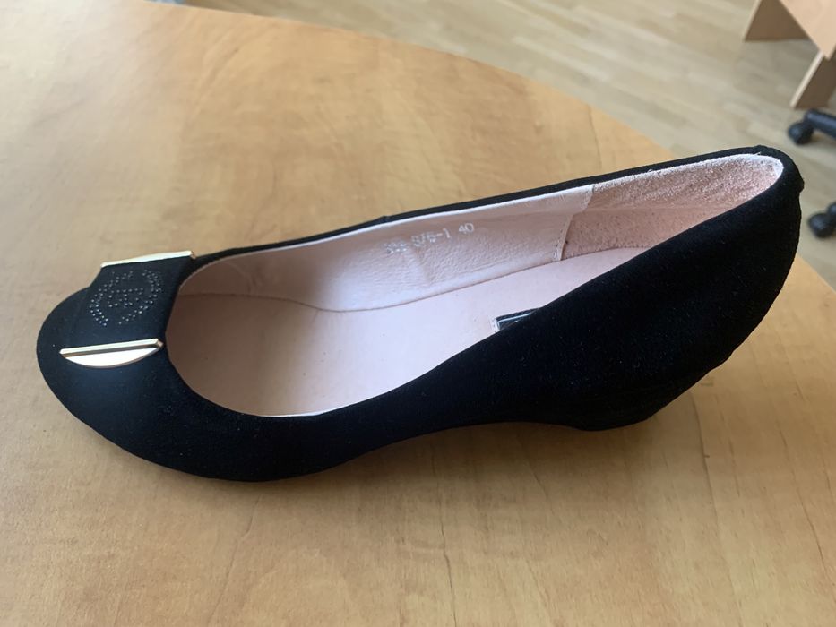 Женские замшевые туфли Basconi