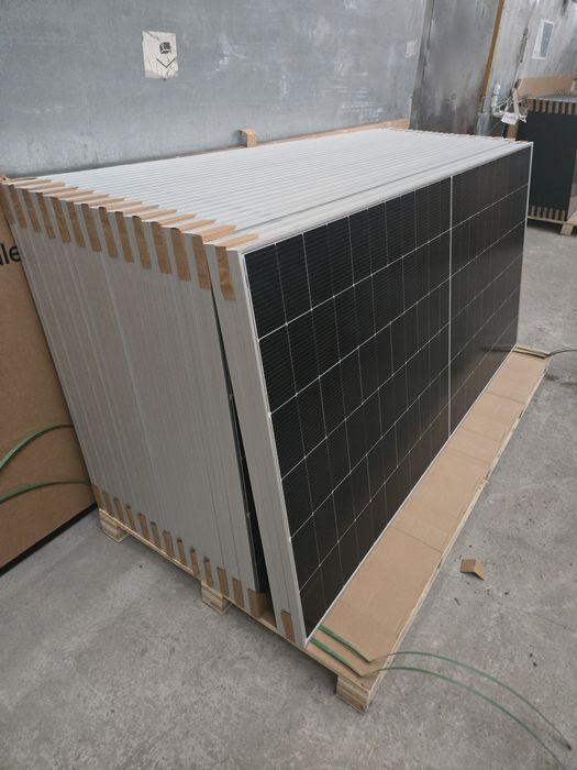 Сонячні панелі Longi Solar