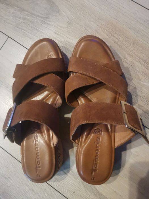 Sandały damskie Tamaris 37