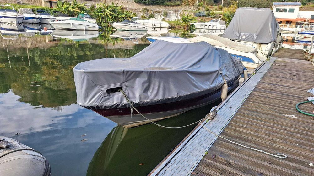 Maxum 2000 SCL Cabinado | Pronto a Navegar | Documentação em Dia