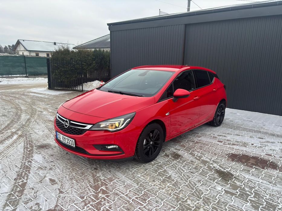 Opel Astra Śliczny Opel Astra 2017r Benzyna Świetny Stan Książka Serwisowa