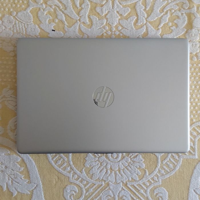HP Laptop 15-dw1035np