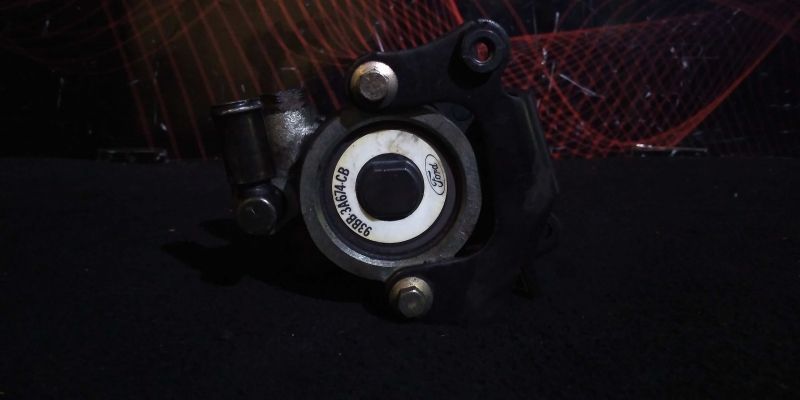 Bomba Direcção Assistida Ford Mondeo Ii (Bap)