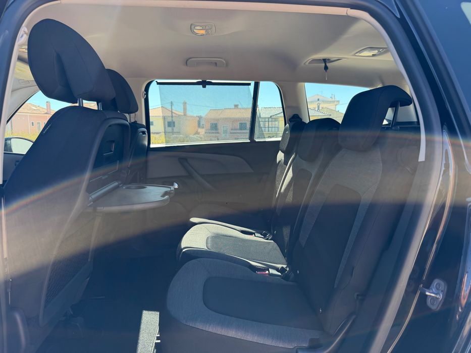 Carrinha  Citroën C4 Spacetourer — photo 4