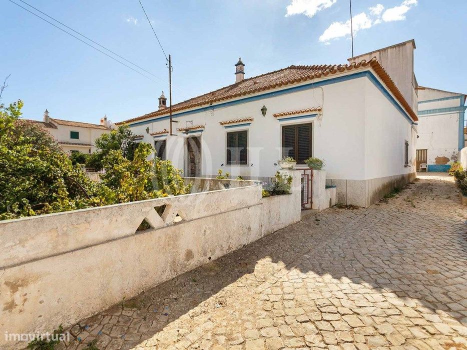 Moradia T5, em Alcantarilha, Algarve