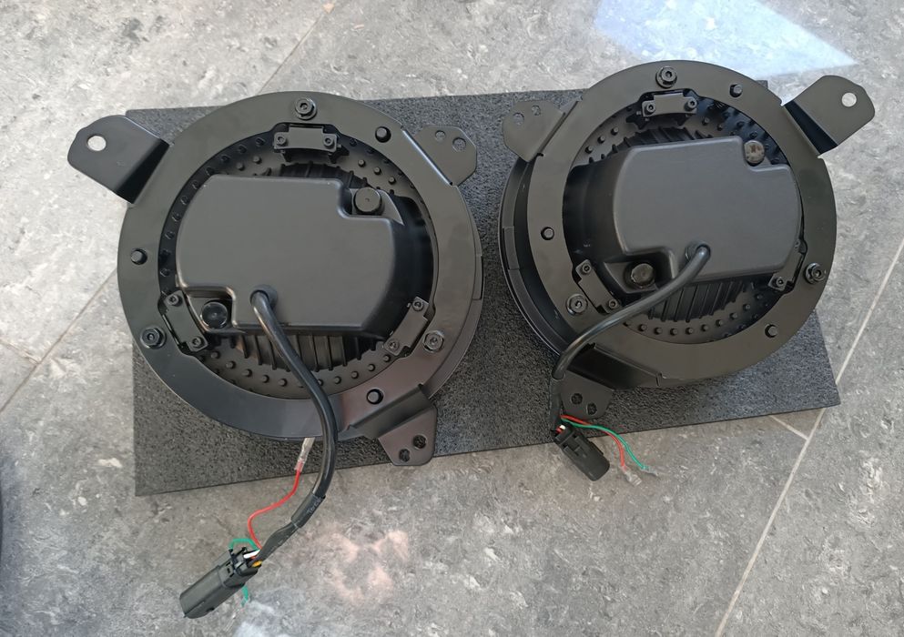 Lampy reflektory LED przód 9 cali Jeep Wrangler JL 2018 do 2023 EU