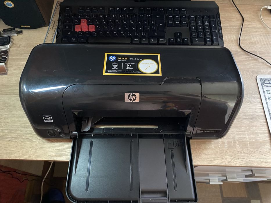 Продам цветной принтер HP Deskjet D1663