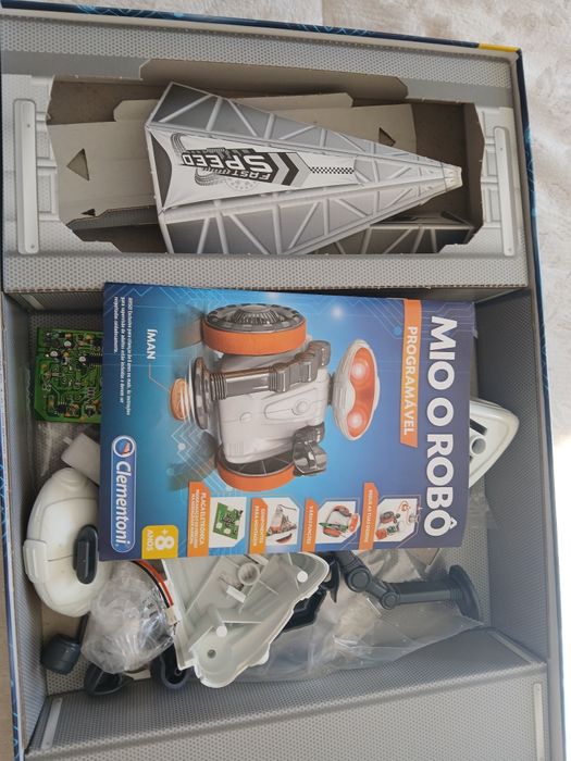 Mio o robo clementoni