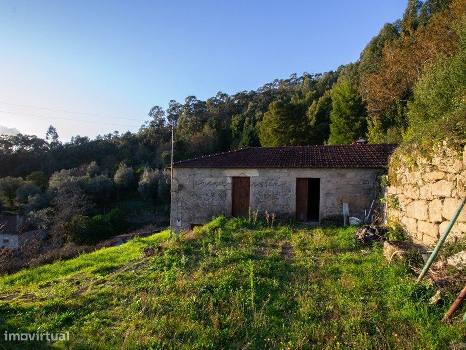 Moradia em Pedra para Recuperar com Projeto | Cabração, Ponte de Lima