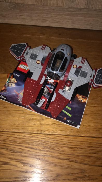 Zestaw lego 75135 z pudełkiem