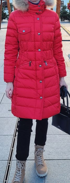 Czerwona kurtka puchowa Tiffi XS futerko jenot płaszcz puchowy