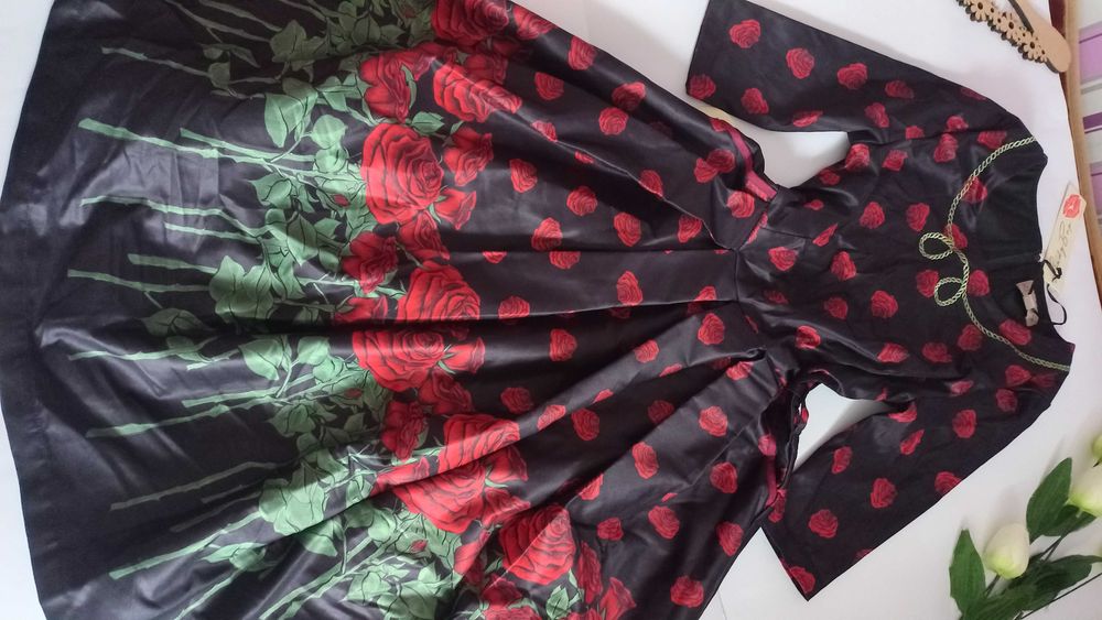 Вечірня сукня квітами 44 46 розмір нова