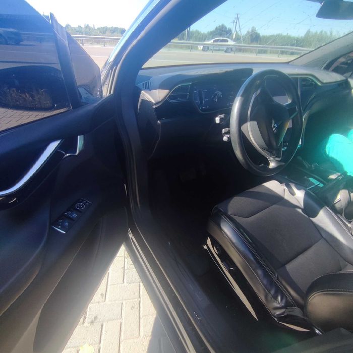 Tesla мобіл Х 90D 2017P