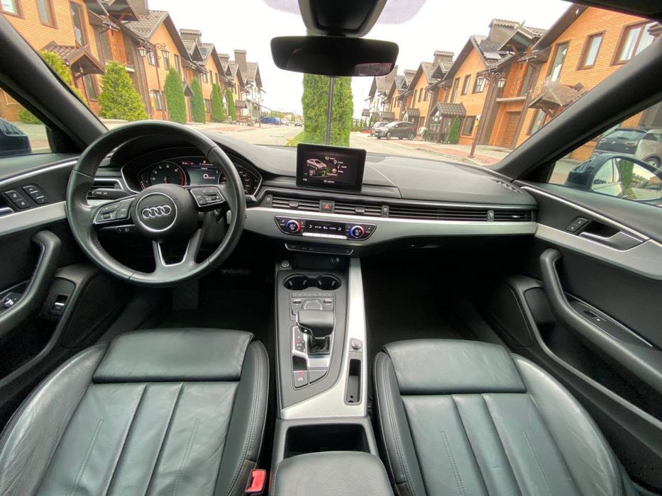 Audi A4B9 s-line
