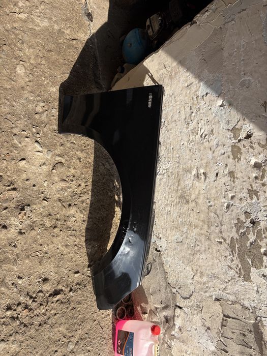 Blotnik przod prawy audi a4 b9 orginał