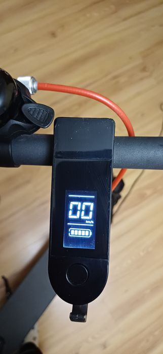 Продам електросамокат GreenGo