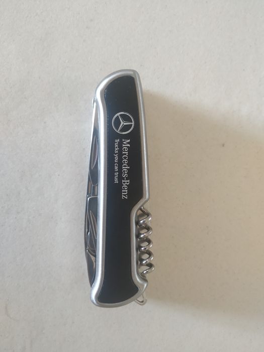 Mercedes Benz scyzoryk