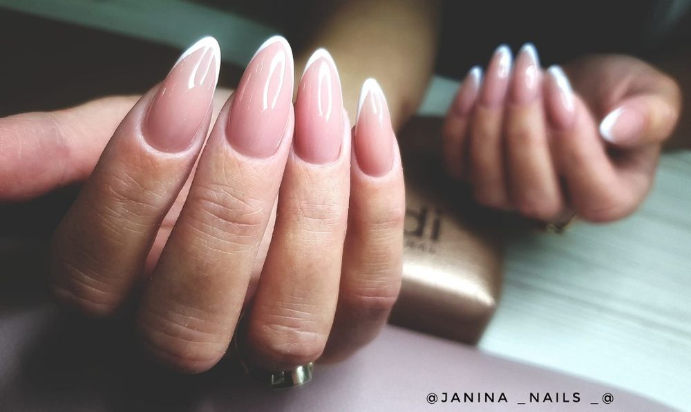 Манікюр, нарощення