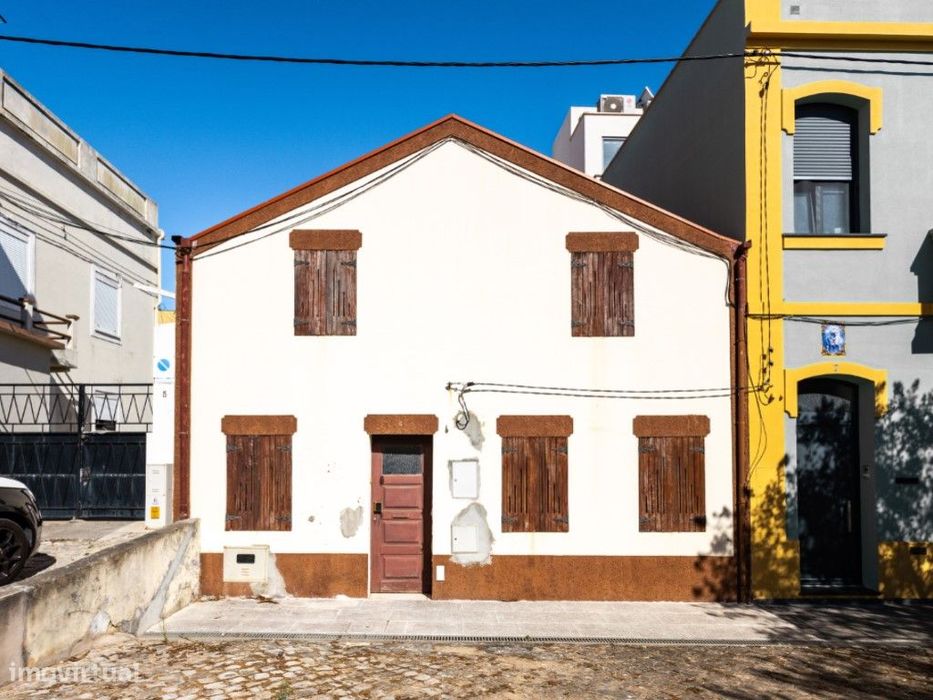 Moradia para reabilitar centro Histórico Buarcos- MURALHAS