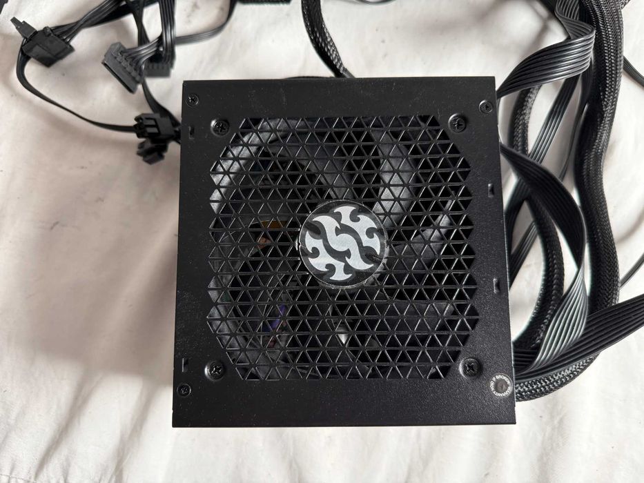 Zasilacz XPG Pylon 650W 80 Plus Bronze ATX