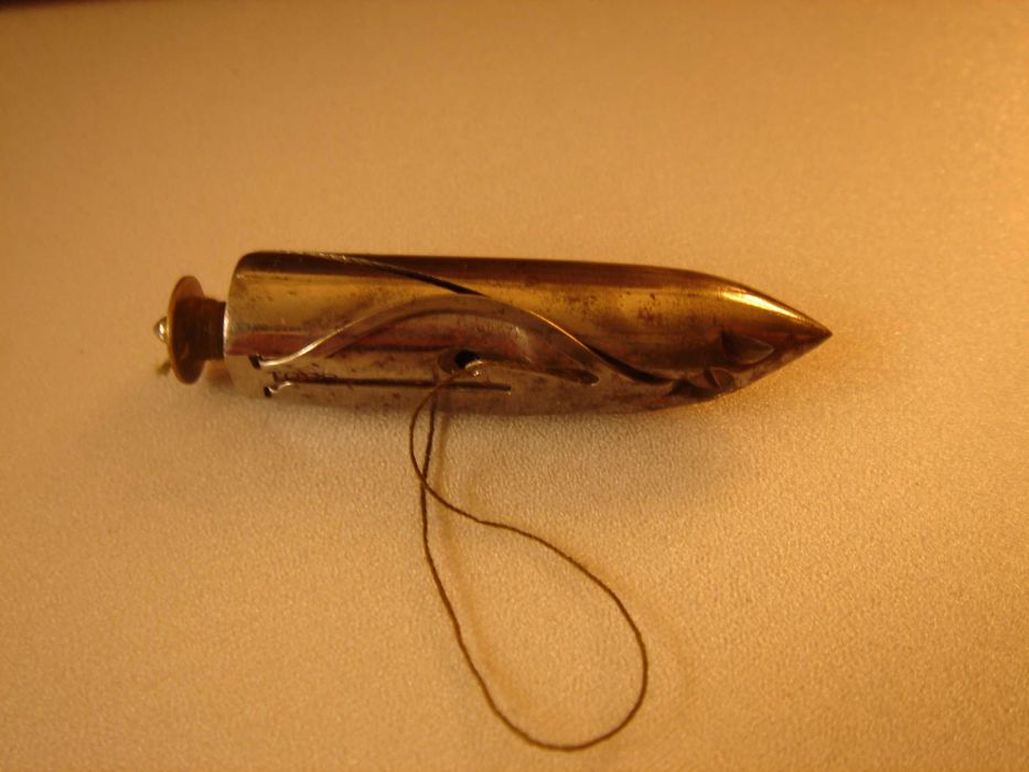 Czółenko ze szpulką do maszyny Singer