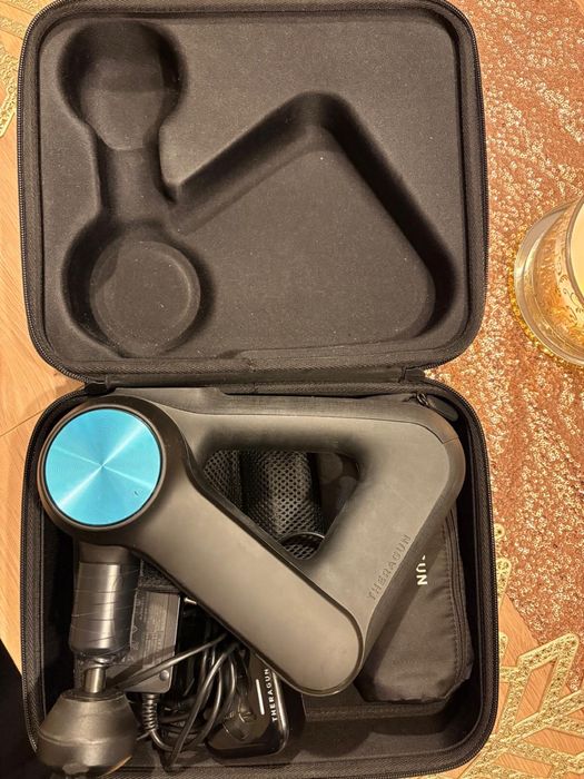 Pistolet masujący Theragun Pro pistolet do masażu