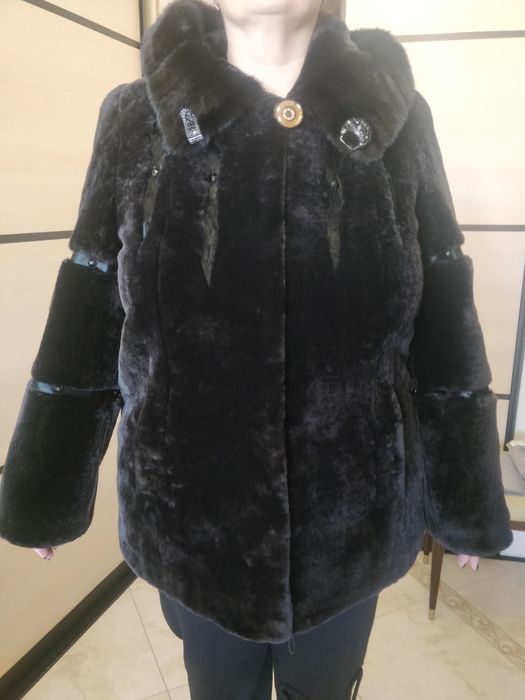 Продам Шубку мутон