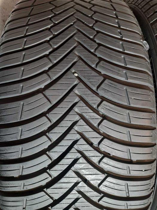 Шини 7мм 225/45 R18 KLEBER Quadraxer 2 б/у всесезон
