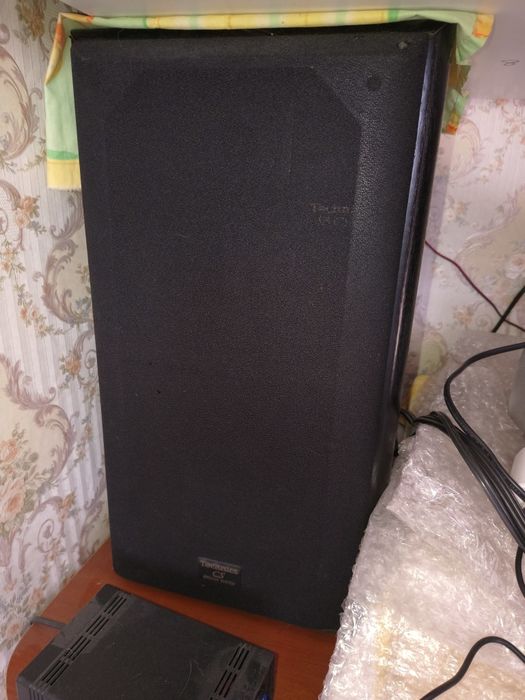 продаю легендарні трисмугова колонки Technics sb cs65 ( made in Japan)